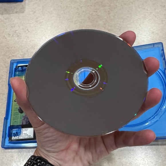 Sony PS4 Grand Theft Auto V - Blue Case - Picture 6 of 6